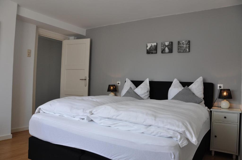 Schelvis Apartments Зандфорт Номер фото